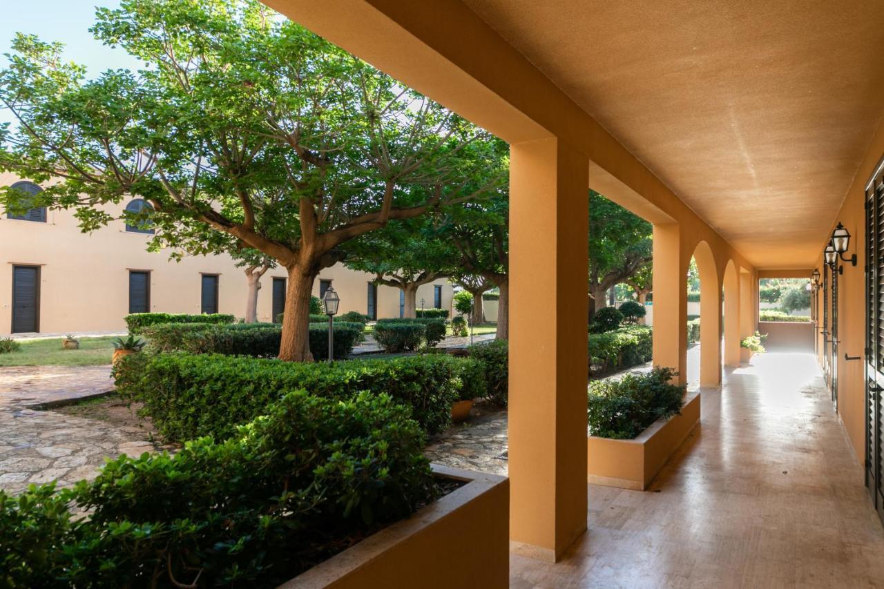 La Tonnara Di Bonagia Resort Valderice Kültér fotó