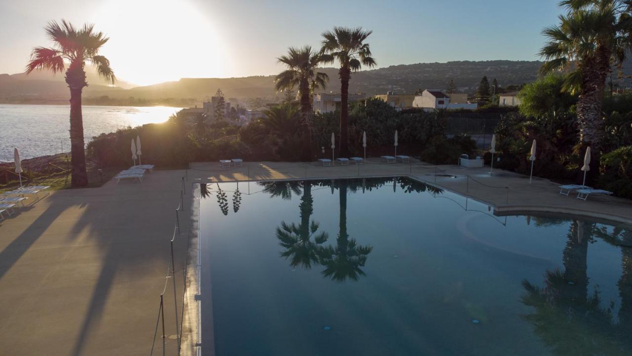 La Tonnara Di Bonagia Resort Valderice Kültér fotó